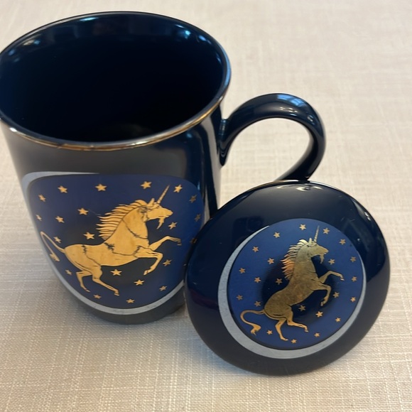 Vintage navy and gold unicorn mug - Picture 2 of 4